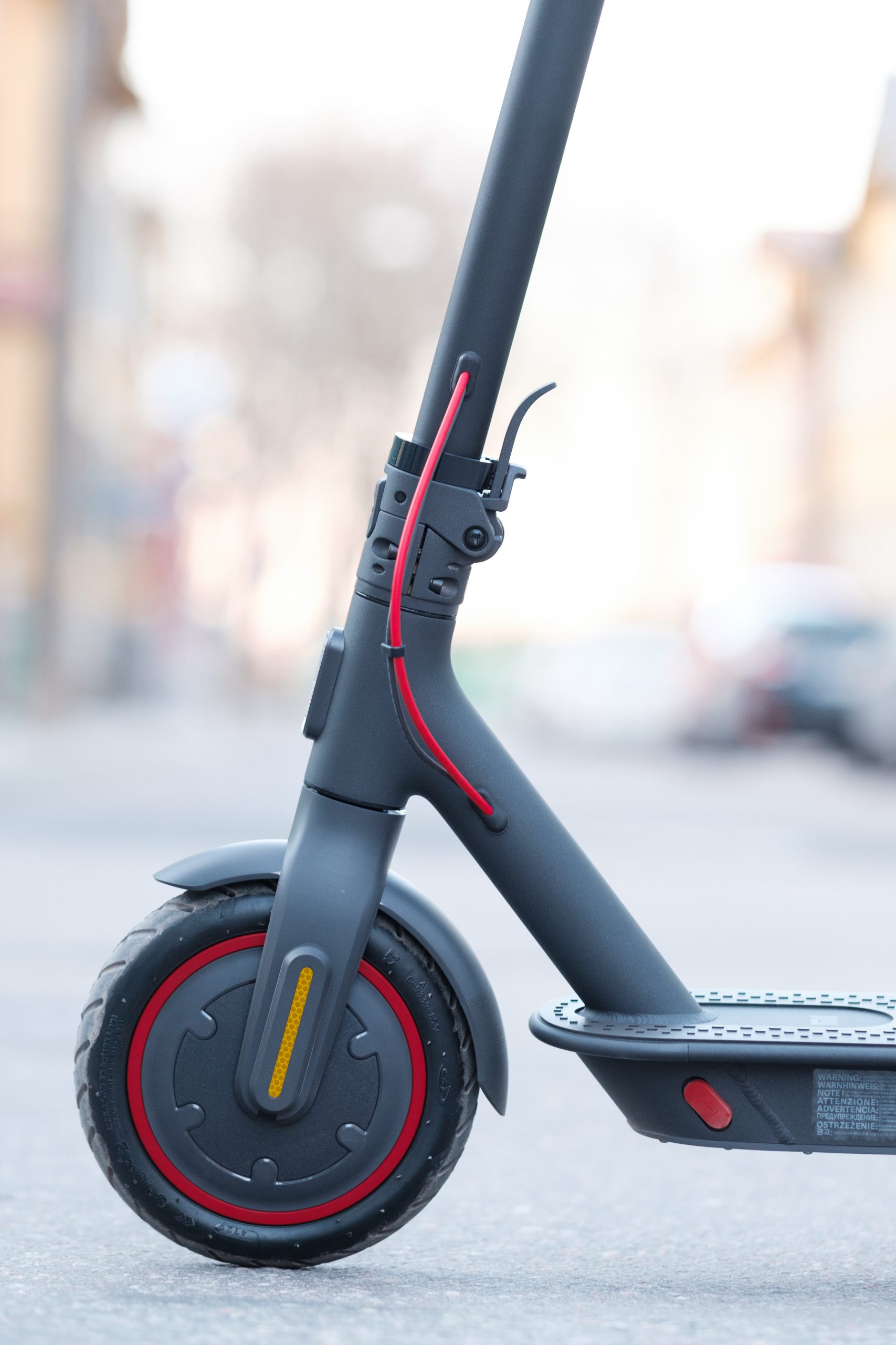 Xiaomi Pro electric scooter — Tõuksimaailm Elektritõukerattad
